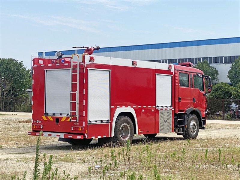 城市逆行者：消防车全景科普指南